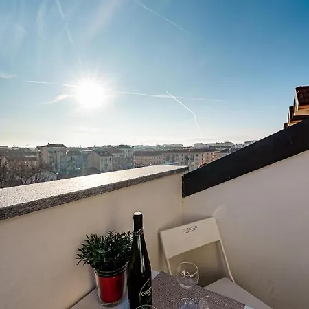 Stagabin La Mansarda Panoramica Un Rifugio Di Eleganza E Tranquillita *
