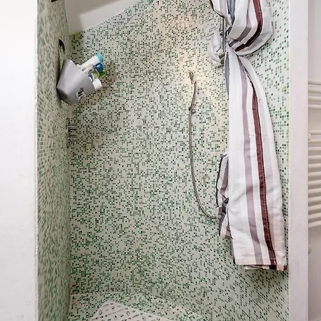 Stagabin La Mansarda Panoramica Un Rifugio Di Eleganza E Tranquillita Lägenhet