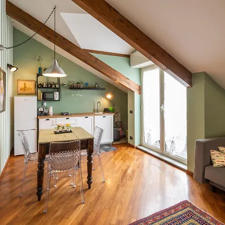 Stagabin La Mansarda Panoramica Un Rifugio Di Eleganza E Tranquillita *