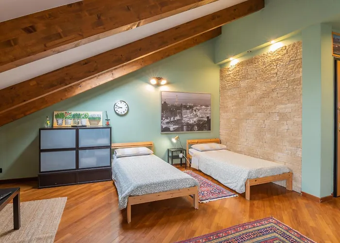 Stagabin La Mansarda Panoramica Un Rifugio Di Eleganza E Tranquillita 아파트