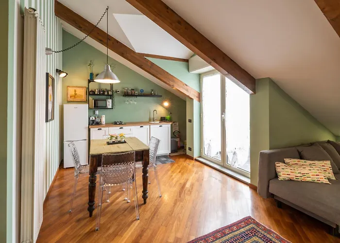 Stagabin La Mansarda Panoramica Un Rifugio Di Eleganza E Tranquillita *