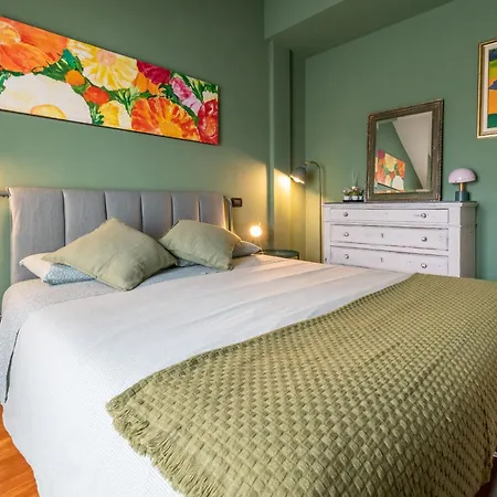 Daire Stagabin La Mansarda Panoramica Un Rifugio Di Eleganza E Tranquillita